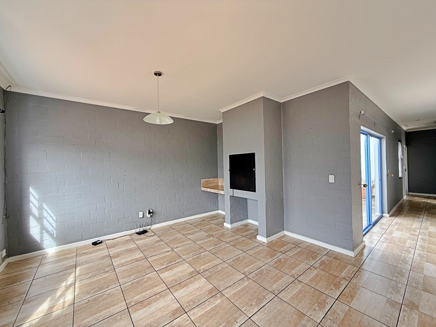 To Let 3 Bedroom Property for Rent in Blue Lagoon Western Cape